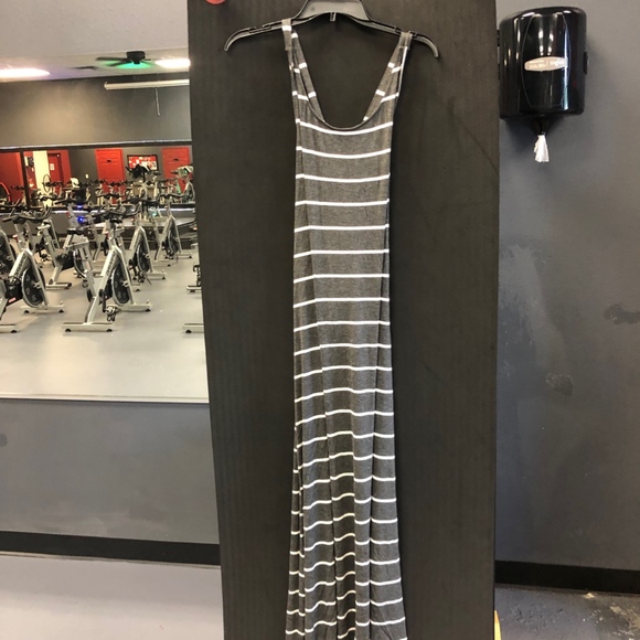 Off the coast maxi dress from Vici - Picture 2 of 5